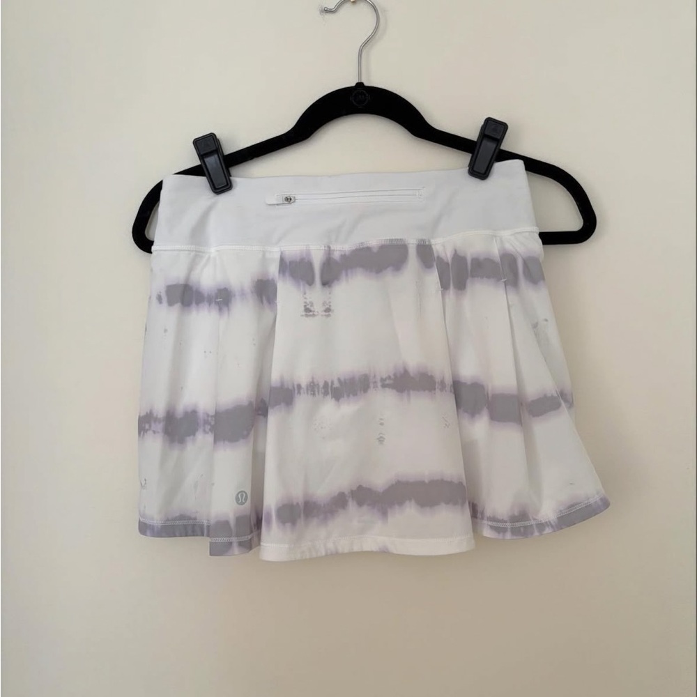 lululemon athletica White Skort with Subtle Tie-Dye Detail - Picture 4 of 4